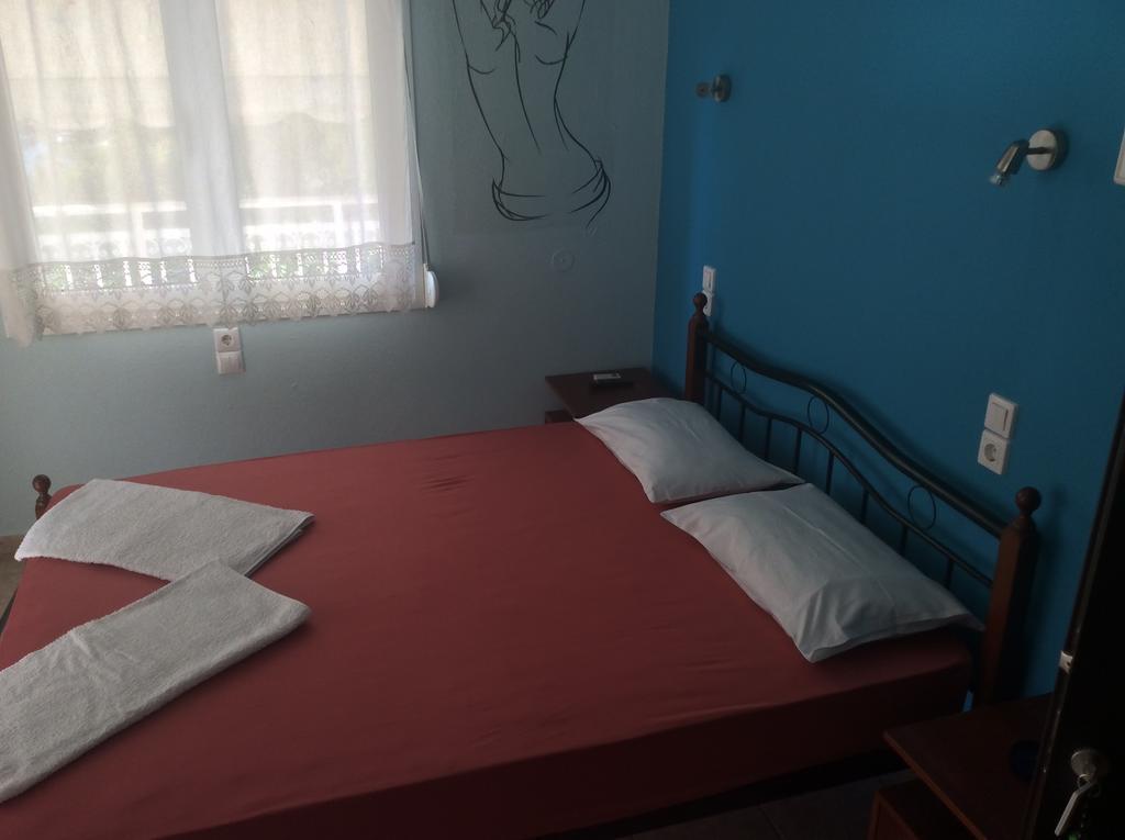 Kostas Rooms Votsi  외부 사진