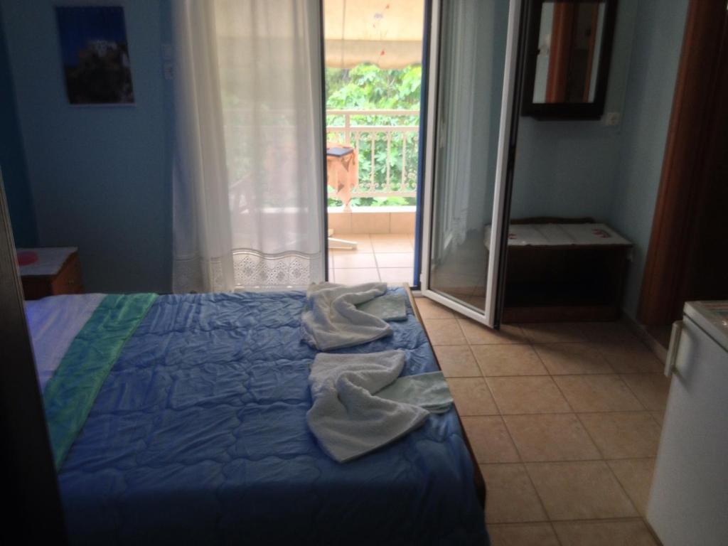 Kostas Rooms Votsi  객실 사진