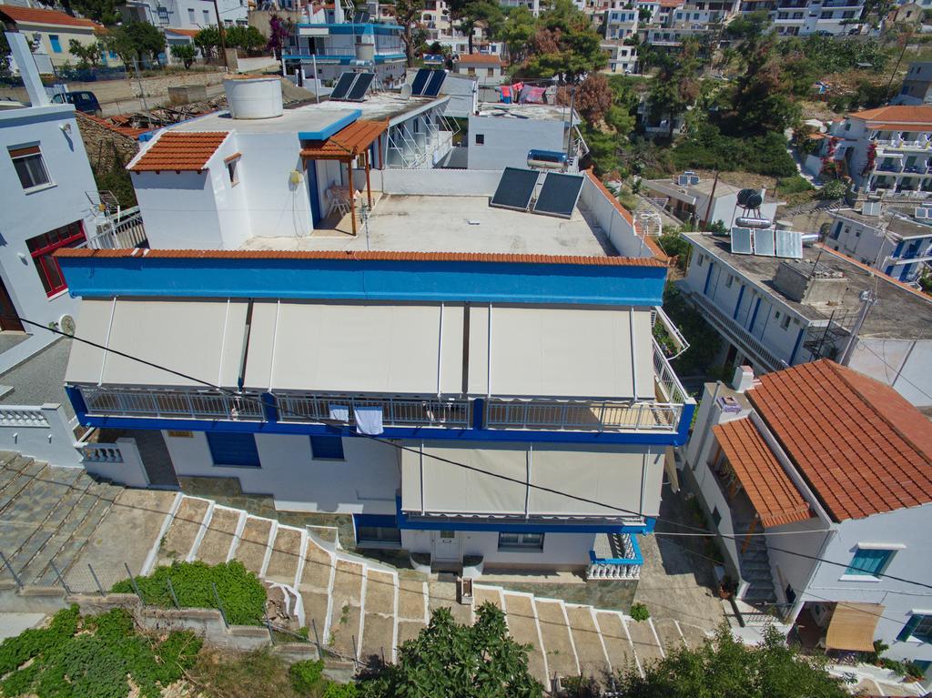 Kostas Rooms Votsi  외부 사진